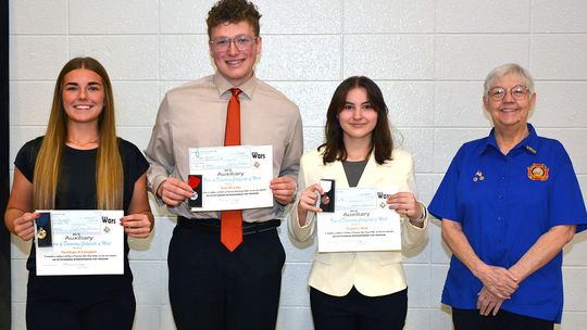 Auburn Area Residents Salute Those Who Have Served Their Nation