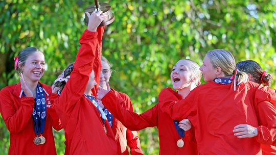 Auburn Cross Country Girls Break Through For State Title