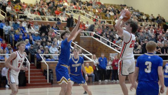 Eagles Surrender Fourth Quarter Lead to Tri County in MUDECAS Final