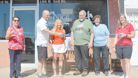Harris Opens Real Estate Office in Tecumseh