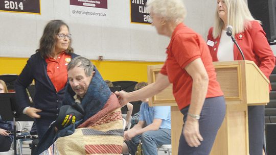 Hollman Speaks at Sterling Veterans Day Program