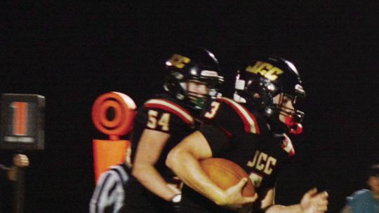 Thunderbirds Score Six Rushing Touchdowns Against Jeffs for First Win
