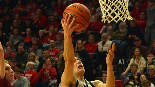 Wenzl, Guenther Named To All-Tournament Team