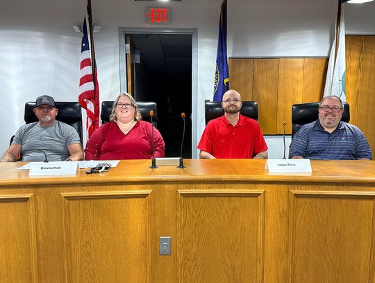 Auburn Council Candidates Call for Clearer Communication