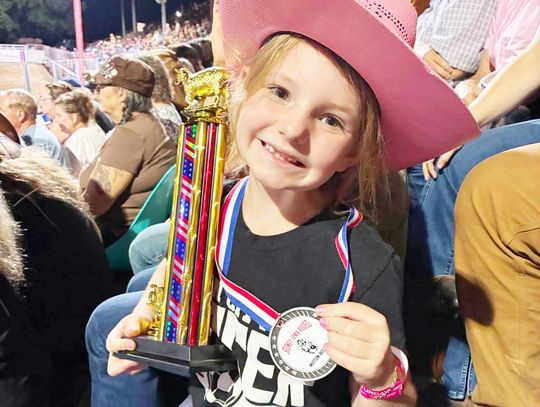 Auburn Girl is Mutton Bustin’ Champion