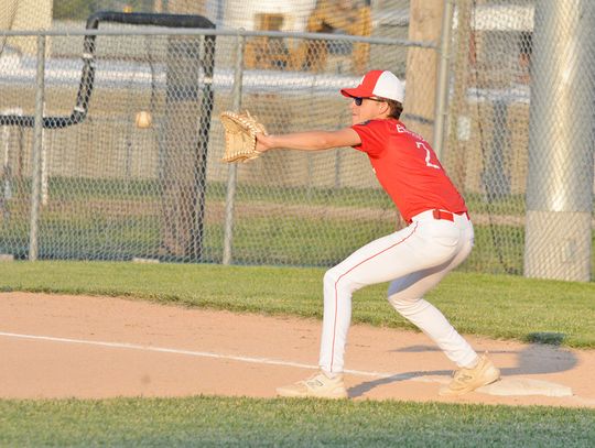 Auburn Legion Seniors go 1-2 at Elkhorn
