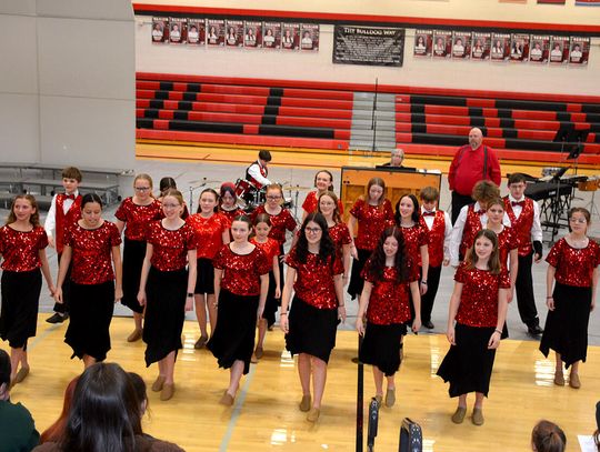 Auburn Middle School Instrumentalists, Vocalists Present Winter Concert