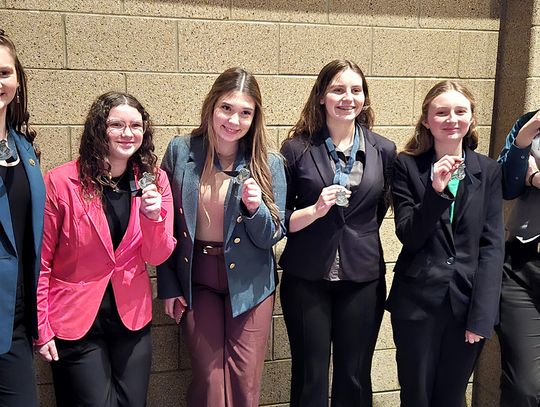 Auburn Oral Interpretation of Drama Second at Lincoln Southwest