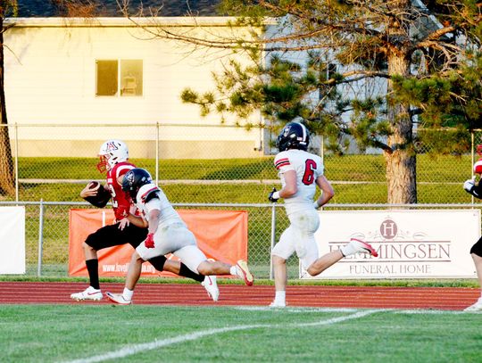 Auburn Rallies Past Mount Michael, 25–21