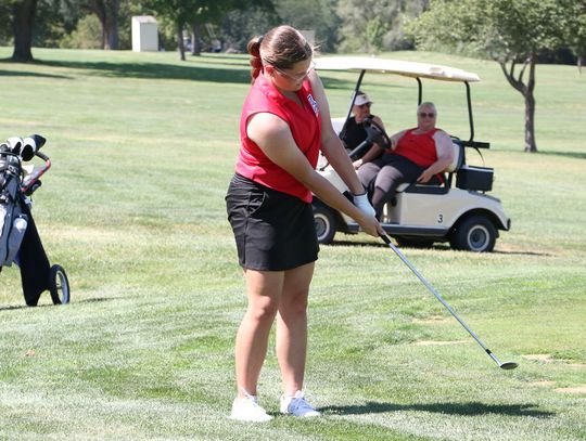 Britt, Dammast Lead Their Teams at JCC Golf Invitational