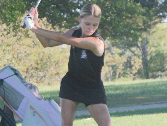 Bulldog Golfers Fourth In Final Meets Before Oct. 7 Districts