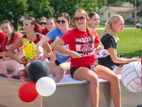 Bulldog Homecoming Community Pep Rally Was a Smash