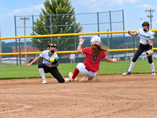 Bulldog Softball Wins Three of Last Four Games