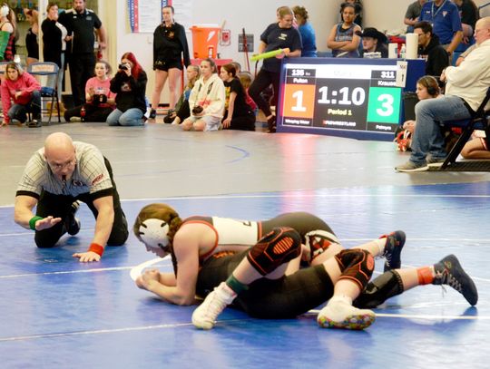 Campbell, Henry win Individual Titles; Lead Bulldogs to Second at ECNC Tournament