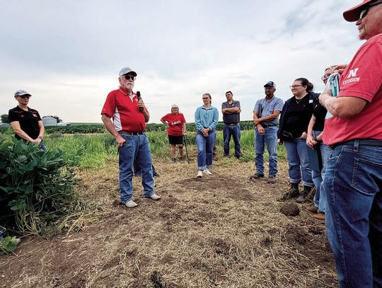 Field Day Shows Farmers the Payoff of Cover Crops, No-Till Practices