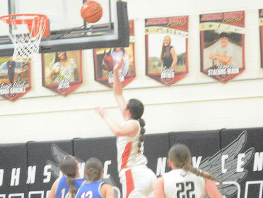 Lady Thunderbirds Control the Score Over Palmyra