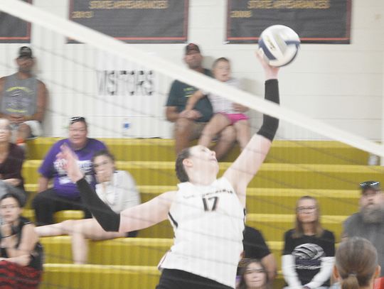 Lady Thunderbirds Dominate Nebraska City in three sets
