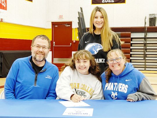 Matkins Signs Letter for Cheerleading and Theatre at York University