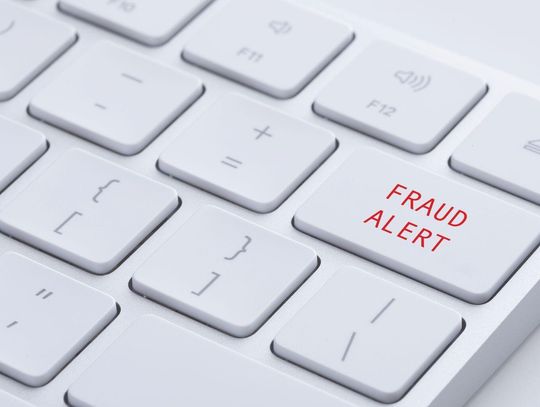Scammers Posing as Local Banks by Phone and Text