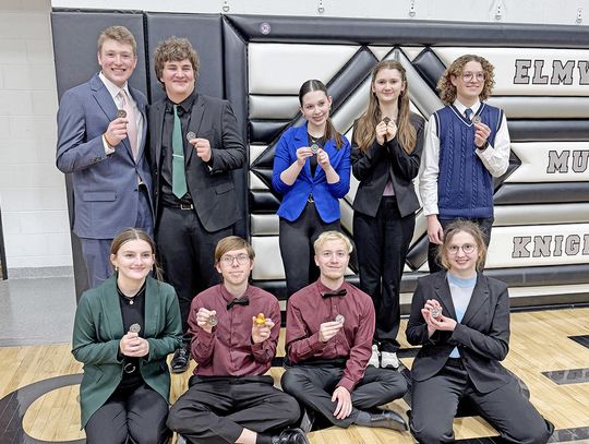 Seven Bulldog Speech Entries Earn Medals at Elmwood-Murdock Meet