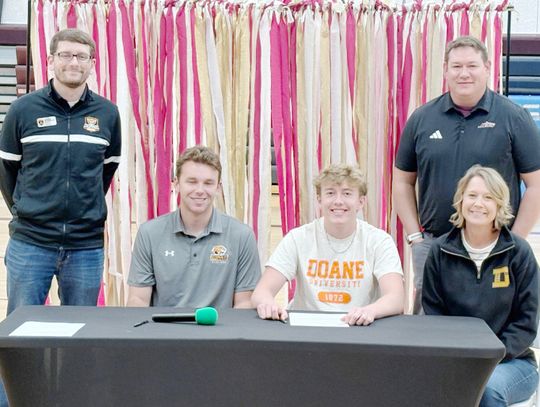 Sterling's Horstman to Play Men's Basketball at Doane University