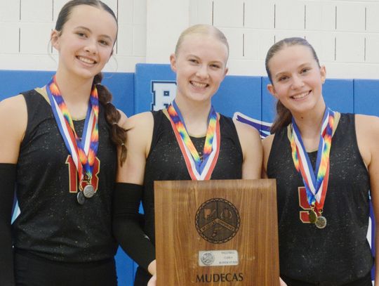 Volleyball Student-Athletes Honored on MUDECAS All-Tournament Teams