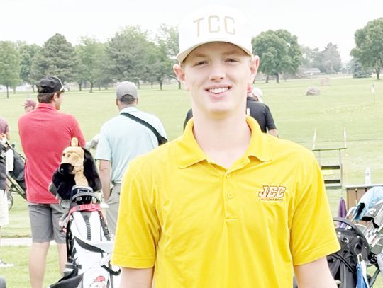 Waring Competes in 2026 State Golf Tournament