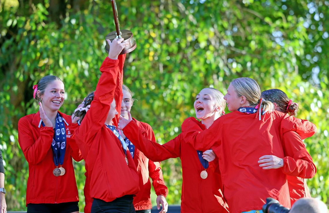 Auburn Cross Country Girls Break Through For State Title