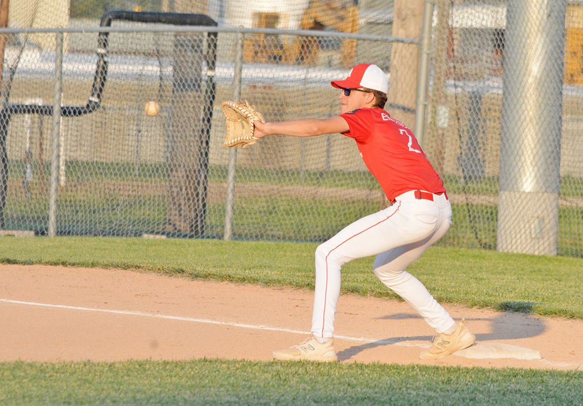 Auburn Legion Seniors go 1-2 at Elkhorn