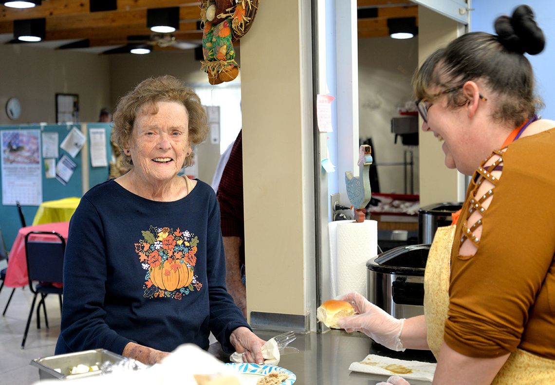 Auburn Senior Center Serves Diners While They Give Thanks