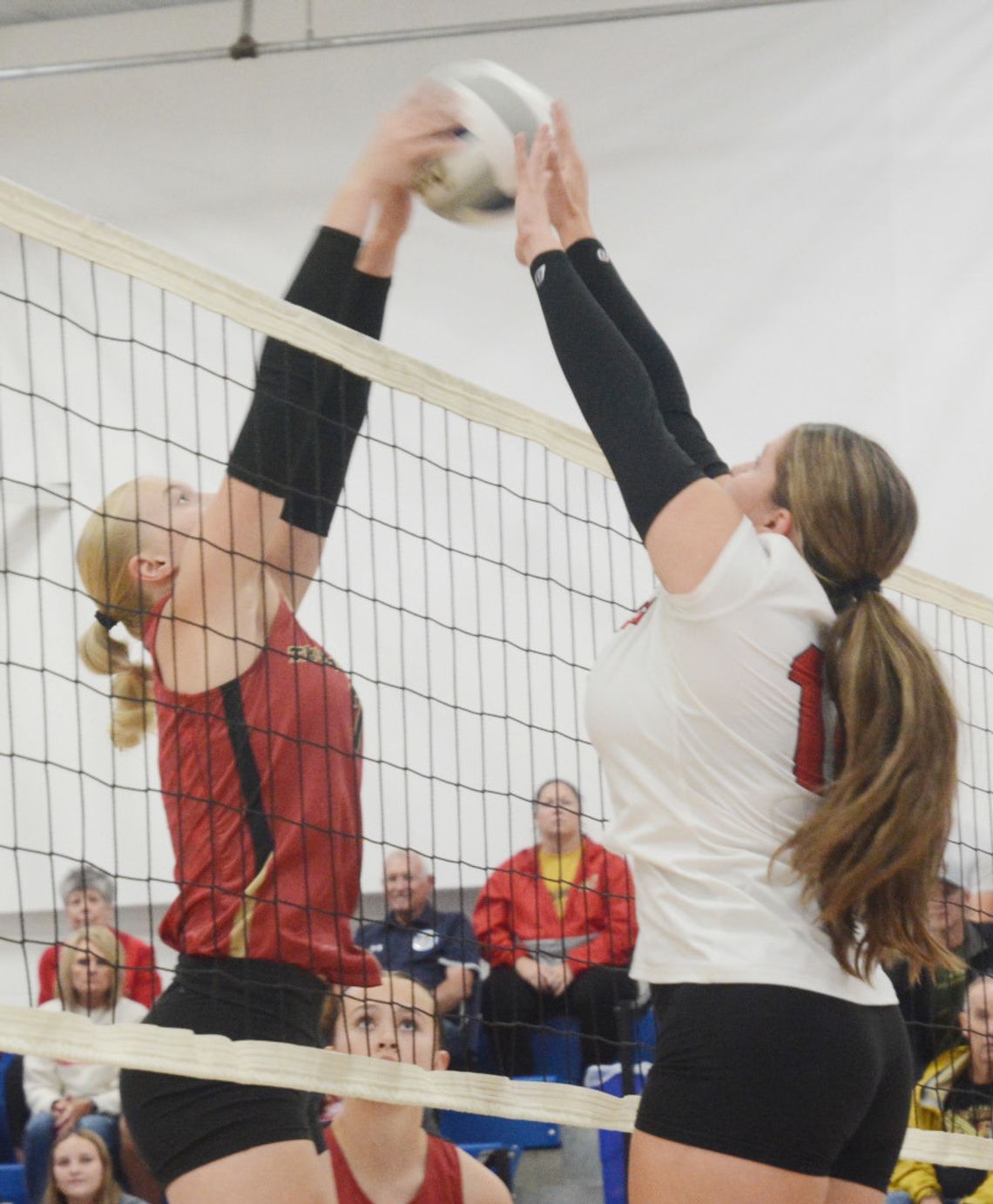 JCC Falls to Freeman in MUDECAS Volleyball Final, Lady Eagles Take Third Place