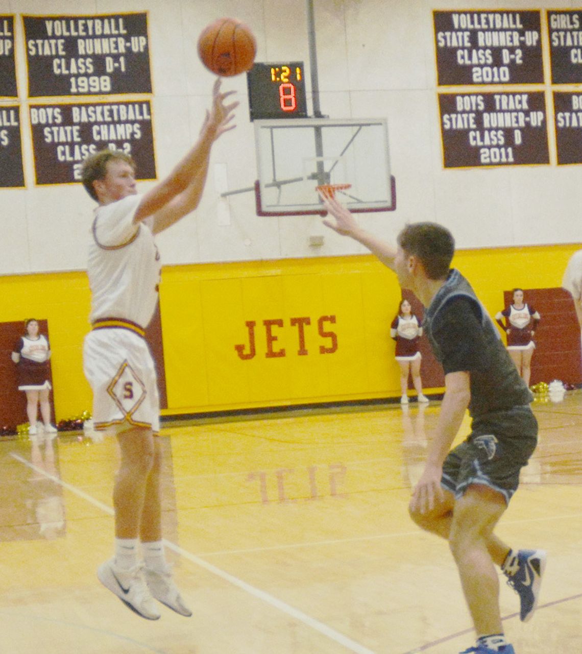 Jets Crash in Final Game of the Season