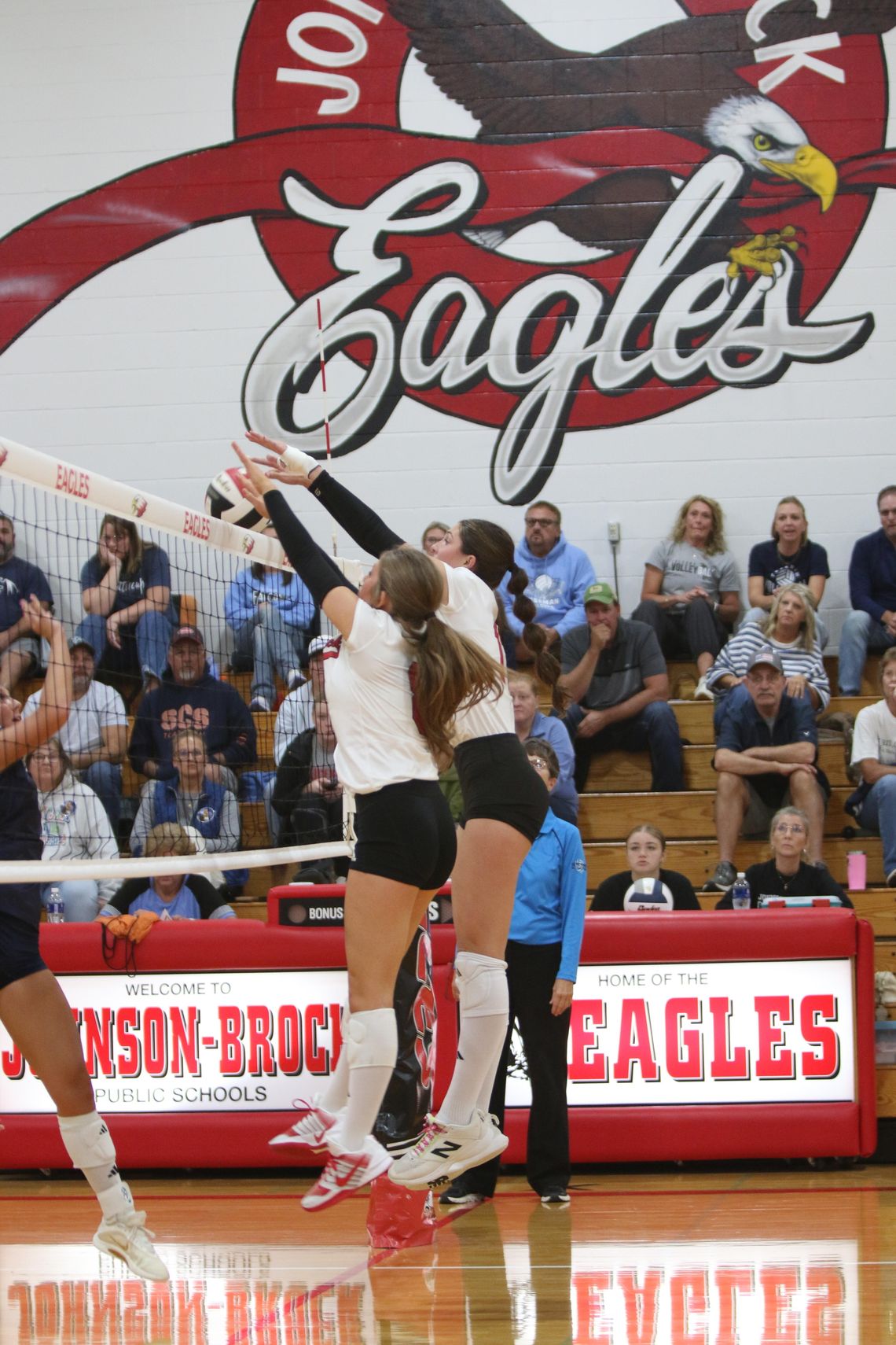 Johnson-Brock Volleyball Wins Five of Six Last Week