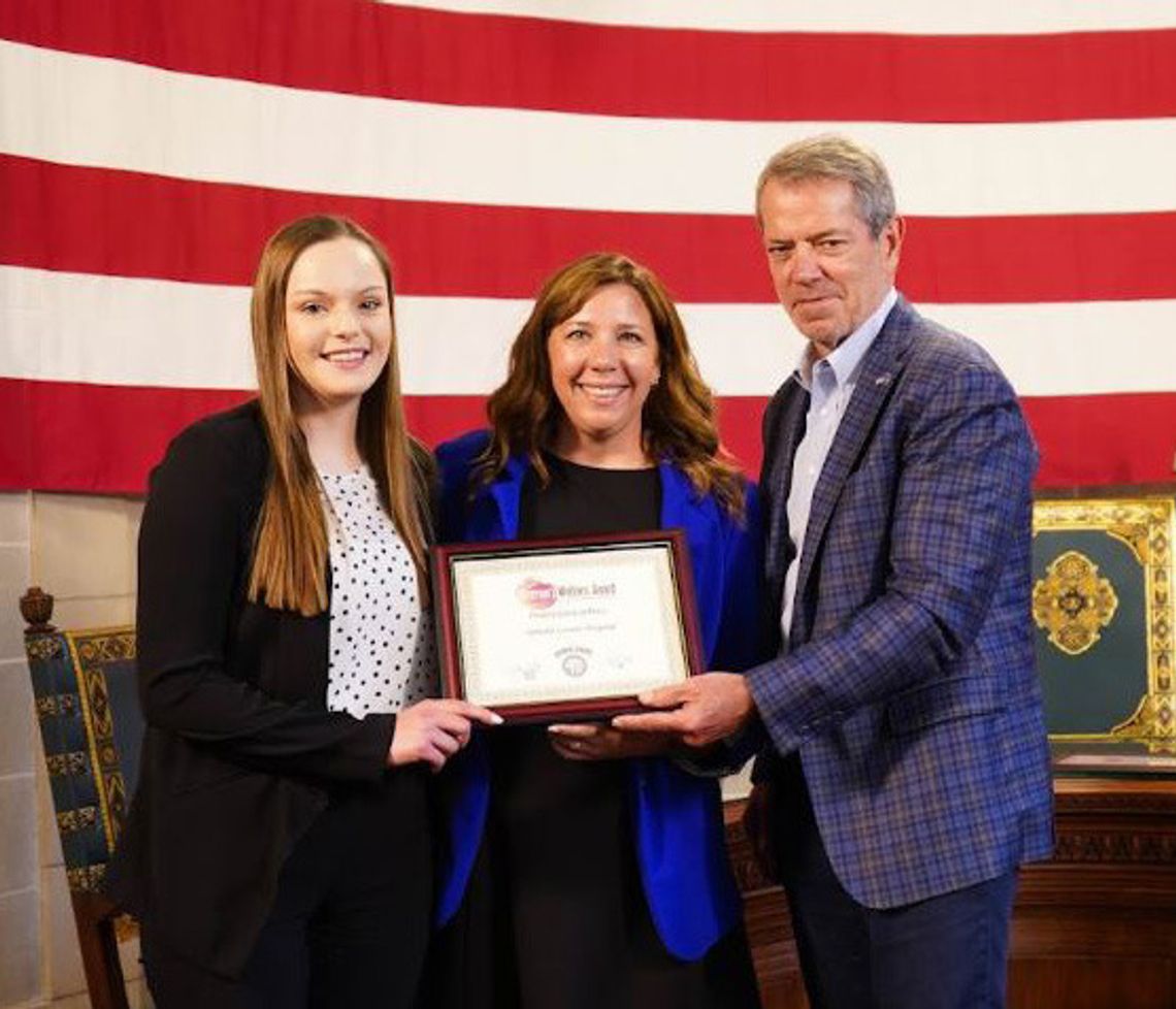 Nemaha County Hospital Receives Governor’s Wellness Award for Employee Wellness Program, VITALITY