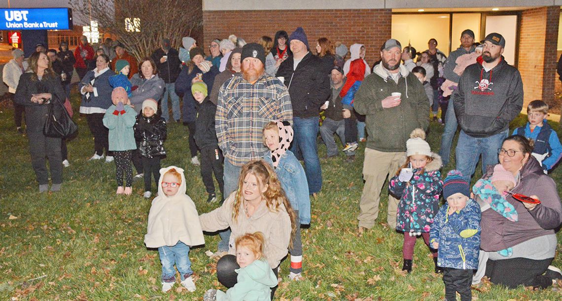 Tree Lighting, Santa and Mrs. Claus Visit Begins Christmas Season Celebrations in Auburn