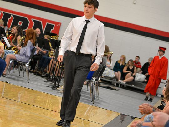 Junior Usher, Issiah Moyer